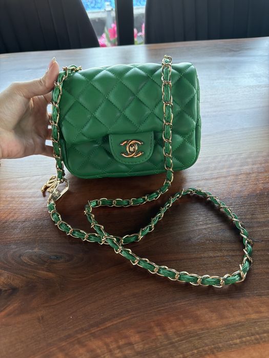 Зелена малка чанта chanel