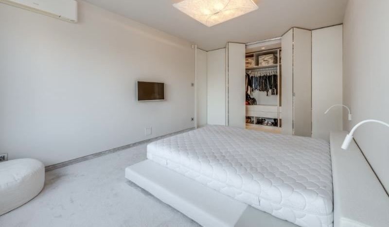 Дава се под наем Тристаен апартамент в София, Лозенец - 100 кв.м за 816 € - Снимка #4