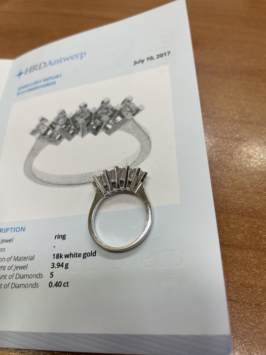 Диамантени пръстени 18 карата злато