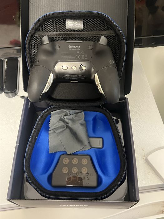 Maneta ps4 noua