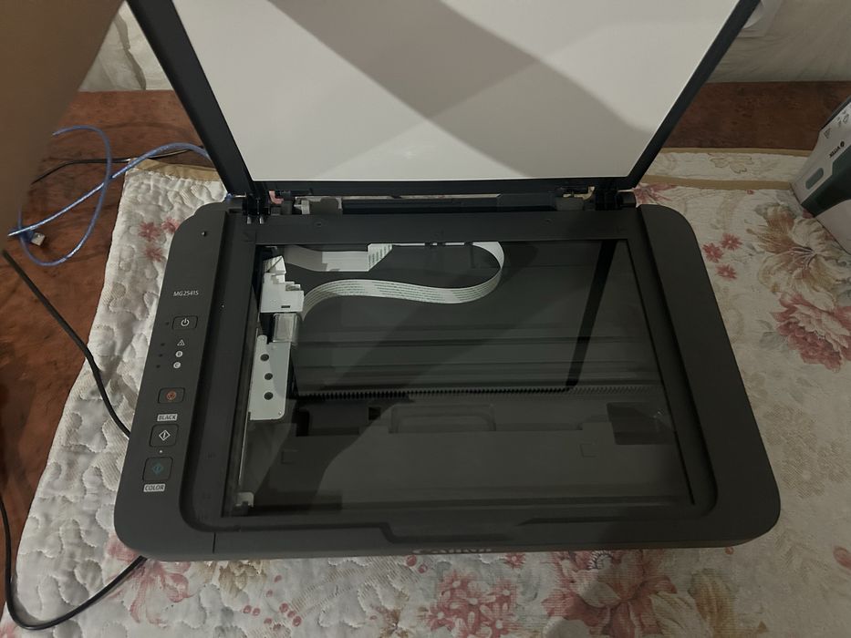 Цветной принтер Canon