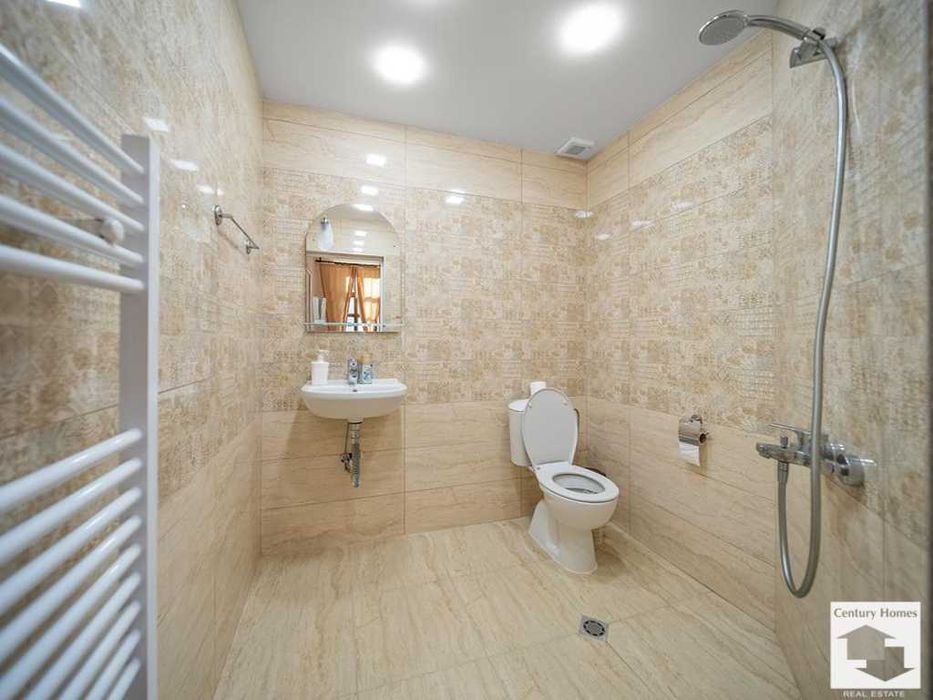 125175 Голям имот с просторна къща, басейн и барбекю в Еленския Блакан