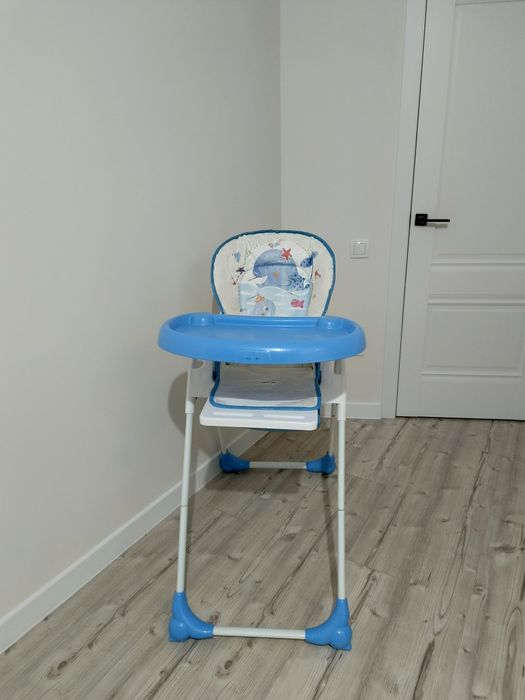 Продам детский столик