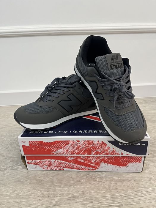 Новые мужские кроссовки 41 размер