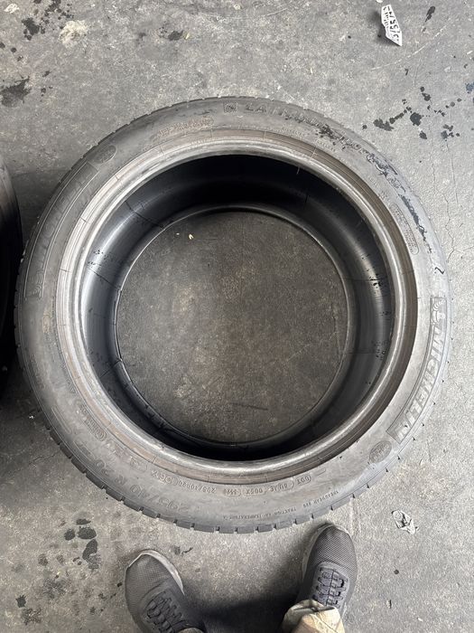 295/40/20 Michelin