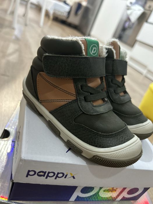 Продам детские ботинки Pappix