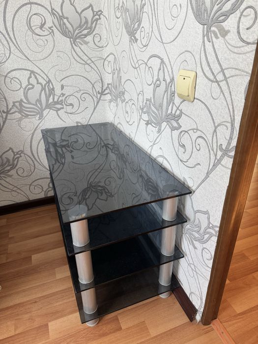 Продам журнальный столик