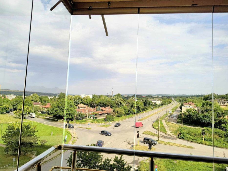 Продава се Четиристаен апартамент в Разград, Васил Левски - 100 кв.м за 1600 €/кв.м - Снимка #1