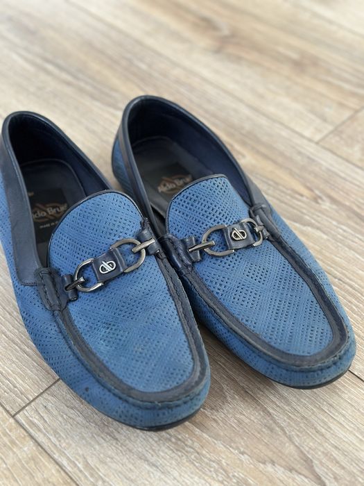 Обувки и мокасини маркови 44