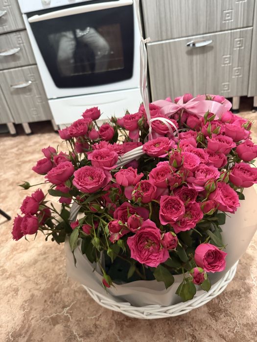 Букет из кустовых роз