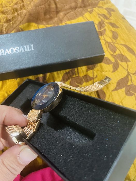 Продам часы