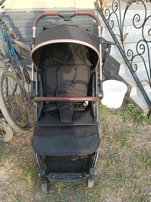 Продам срочно коляску