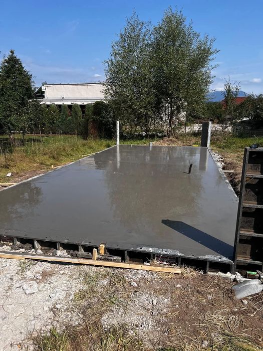 Meșterul Tău pentru Construcții din Lemn și Metal
​Transformăm orice curte într-un spațiu primitor și funcțional, punând accent pe durabilitate și fin