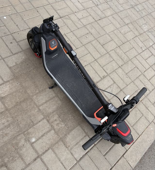 Продавам ел. тротинетка SEGWAY P65 ! За части !