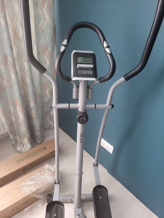 Продам б/у эллиптический тренажер