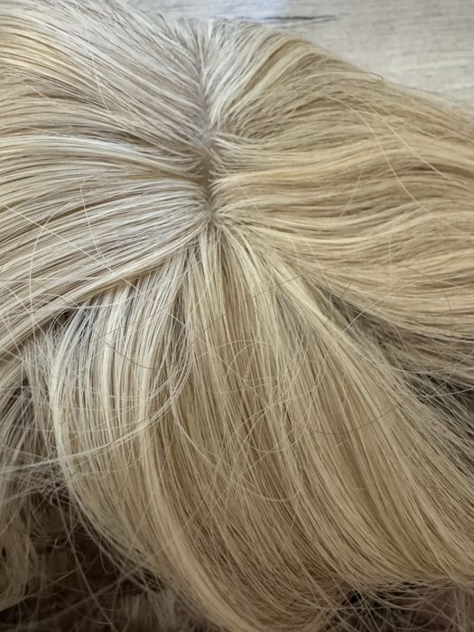 Peruca blonda lunga noua cu eticheta breton 67cm