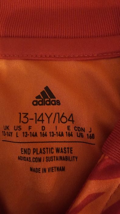 Горница на Adidas