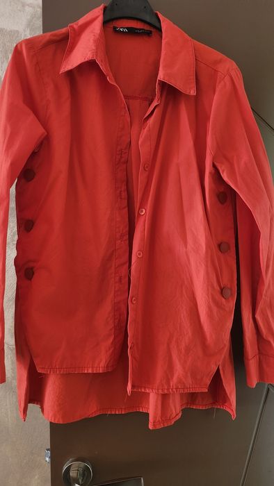 Риза на марката Зара