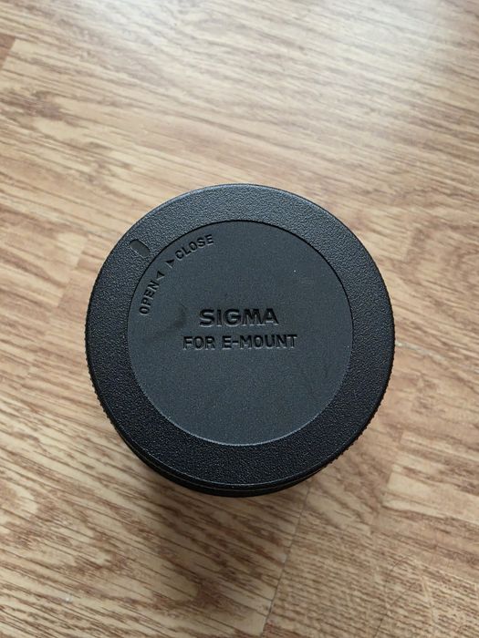Sigma 56mm F1.4 Sony E-mount + филтър Walimex Pro Slim MC UV 55mm | Перфектно състояние