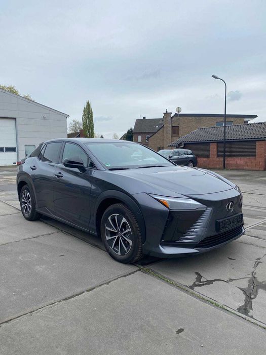 Lexus Rz300E full electric