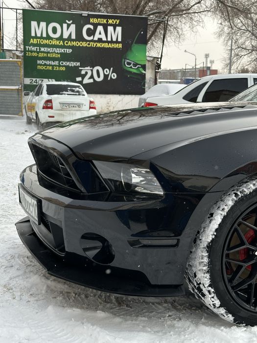 Ford Mustang V series