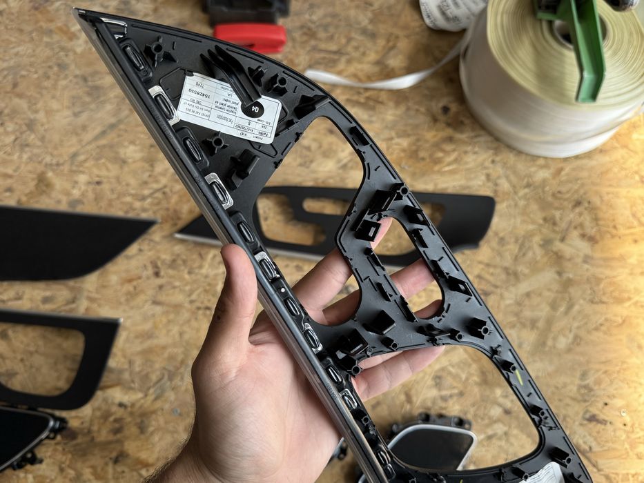 Оригинални лайсни и капачки за врати Mercedes-Benz GLS 2021