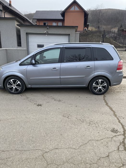 Autoturism OpelZafiraB