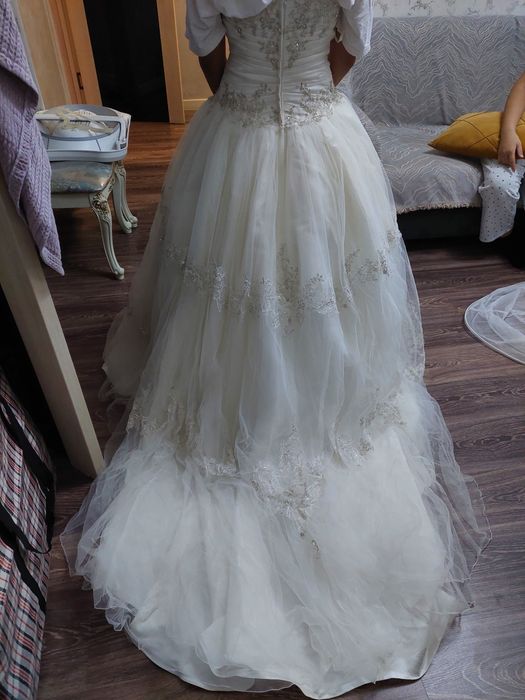 Свадебное платье