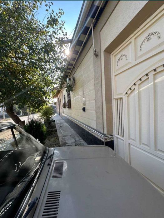 8 сотиклик ховли сотувда