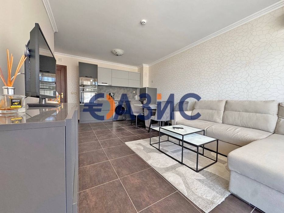 Продава се Двустаен апартамент в Свети Влас - 67 кв.м за 1409 €/кв.м - Снимка #10