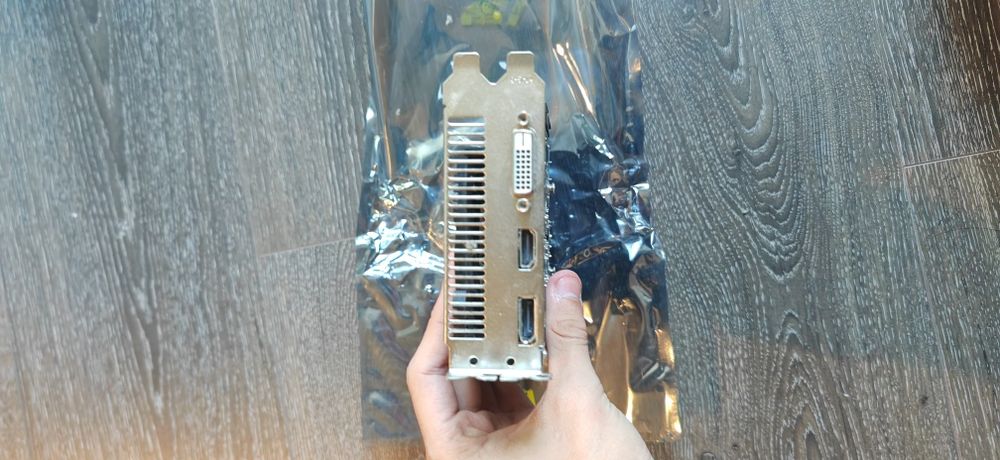 Placă video BIOSTAR Radeon RX 550 4GB GDDR5