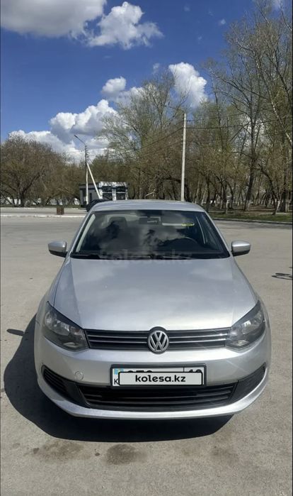 Продам Volkswagen Polo 2013, автомат