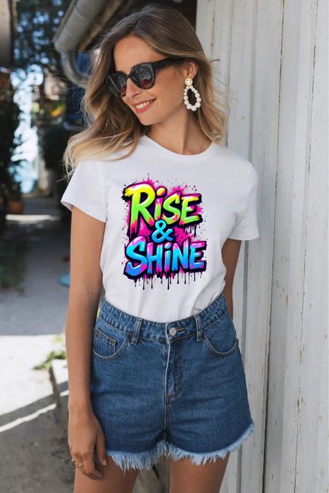 Дамски тениски с наши дизайни