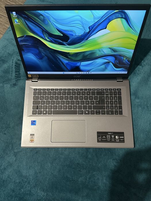 Laptop Acer Aspire 17, intel core i7, full hd 1080, 500GB,