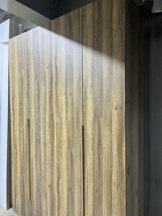 Хозяйственный шкаф