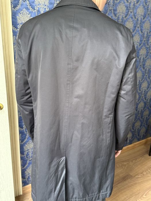 Продаю Суртюк/плащ Boss