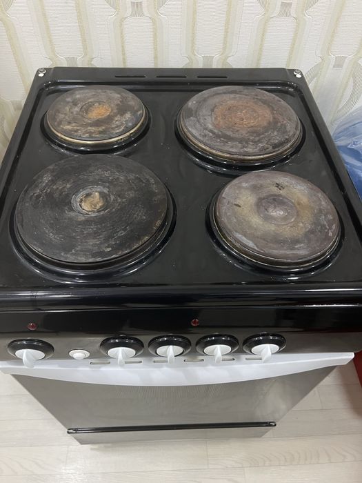 продам электрплиту с духовкой