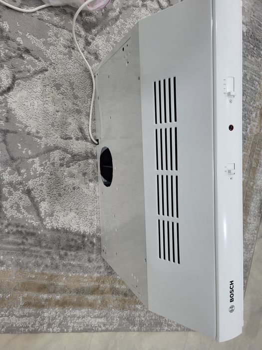 Вытяжка новая Bosch