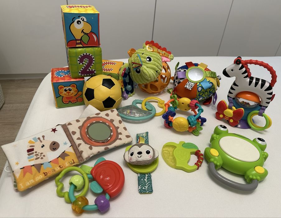 Комплект бебешки играчки