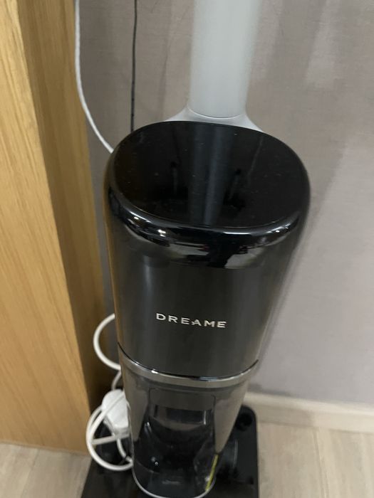 Пылесос Dreame..