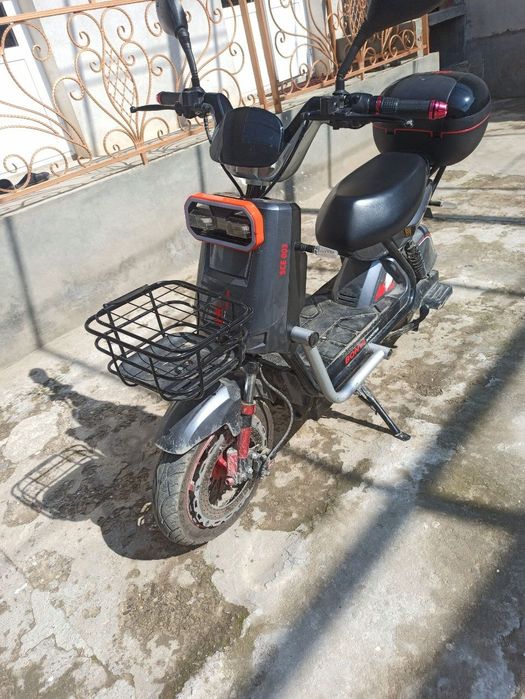 Scooter Bonvi 60