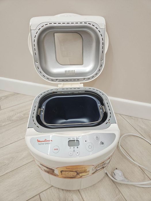 Продам хлебопечка от Moulinex