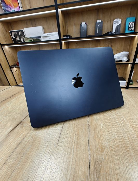 MacBook Air 13 |Чип М2 | ОЗУ 8 | 256гб М2