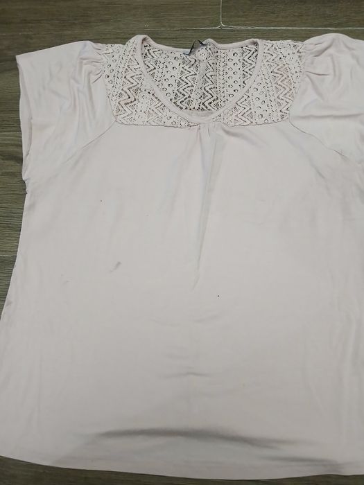 Футболки модные, красивые женские рубашки