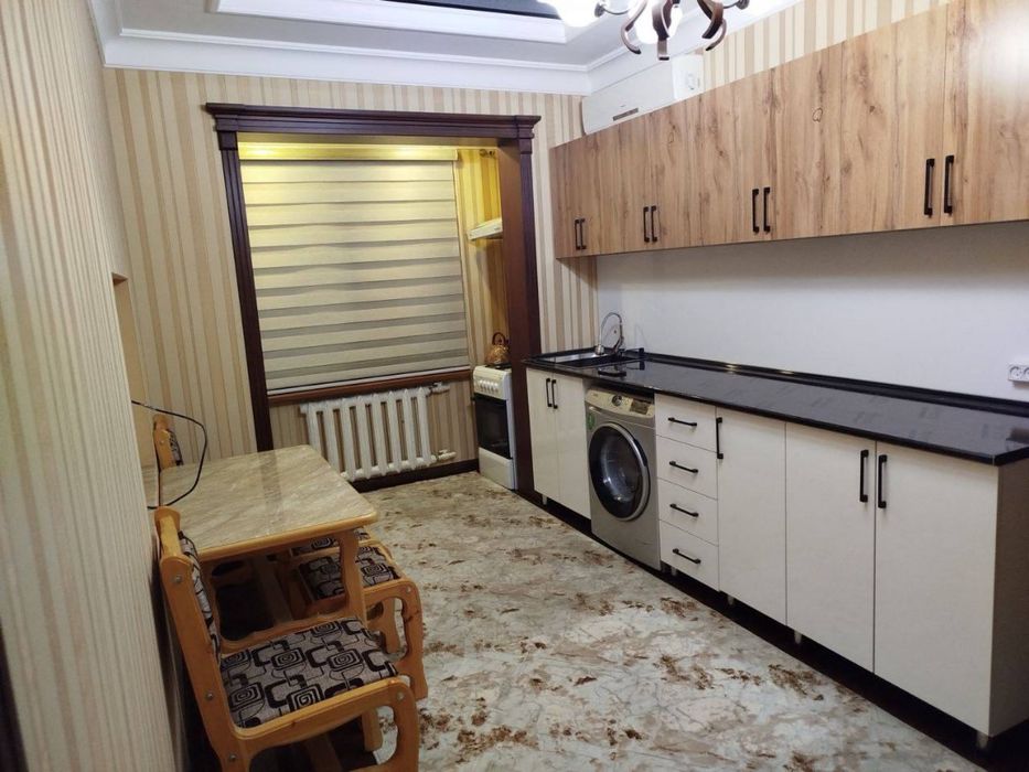 Дархан 2-комнат 2-этаж 9-этажка