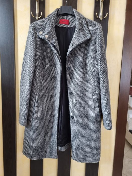 Palton marca Boss