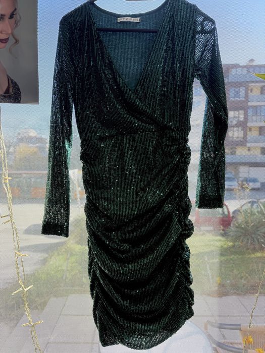 Стилна дамска рокля с пайети