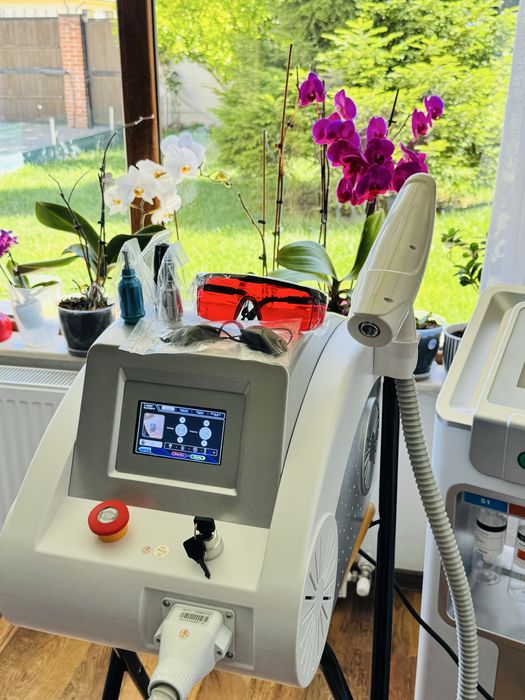 Laser Picosecon 1 milion impulsuri Carbon Peel Rejuvenare Faciala