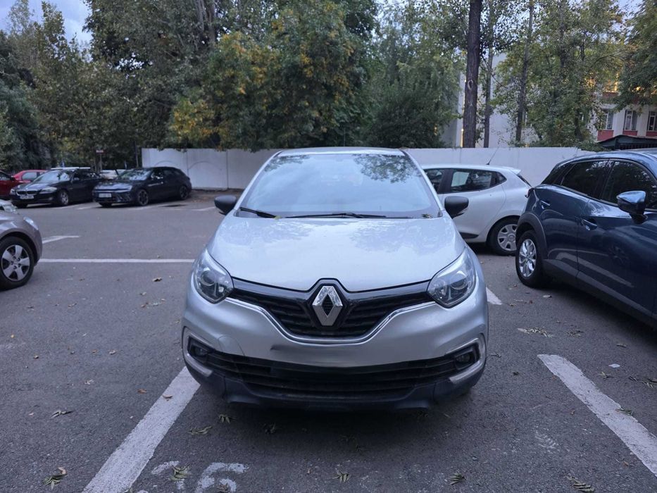 Persoana fizica, unic proprietare, ofer spre vanzare autoturism marca Renault Captur