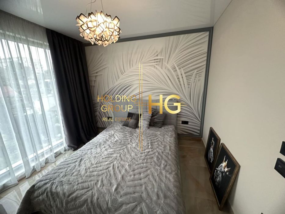 Продава се Двустаен апартамент в Варна, Бриз - 63 кв.м за 3572 €/кв.м - Снимка #12